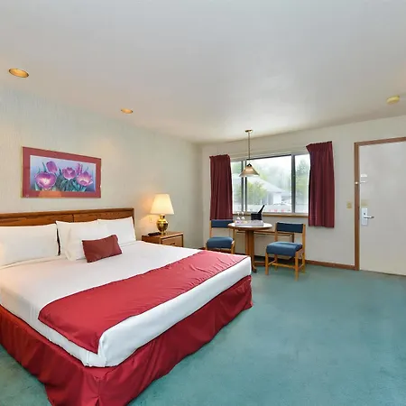 Travelodge By Wyndham Mackinaw City